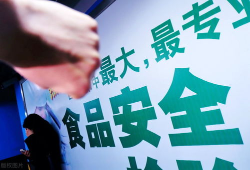 產(chǎn)銷(xiāo)“毒年糕” 法律利劍下的食品安全重罪